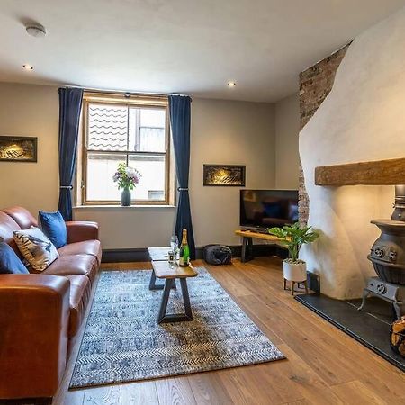 One Over Eight - Luxury One Bed Apartment Whitby Kültér fotó
