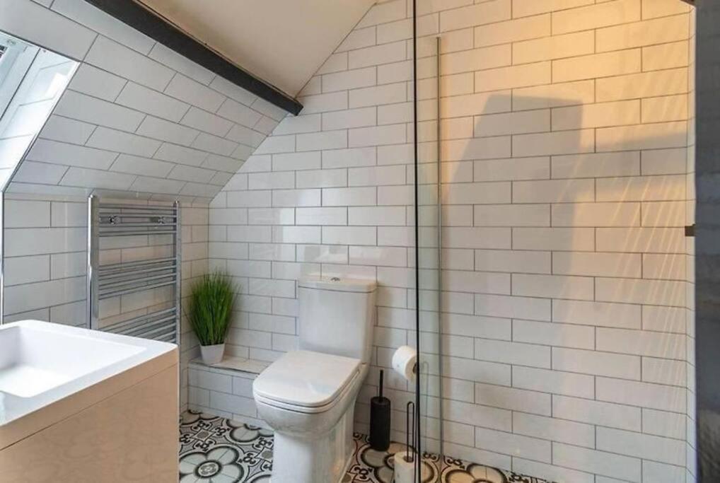 One Over Eight - Luxury One Bed Apartment Whitby Kültér fotó