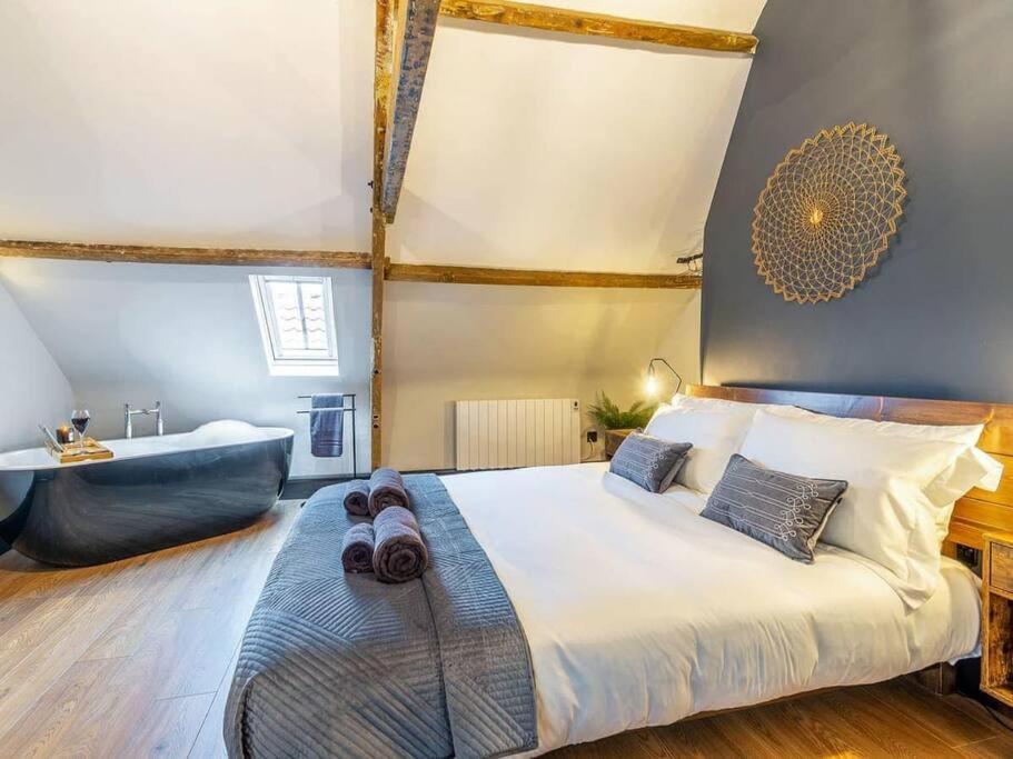 One Over Eight - Luxury One Bed Apartment Whitby Kültér fotó